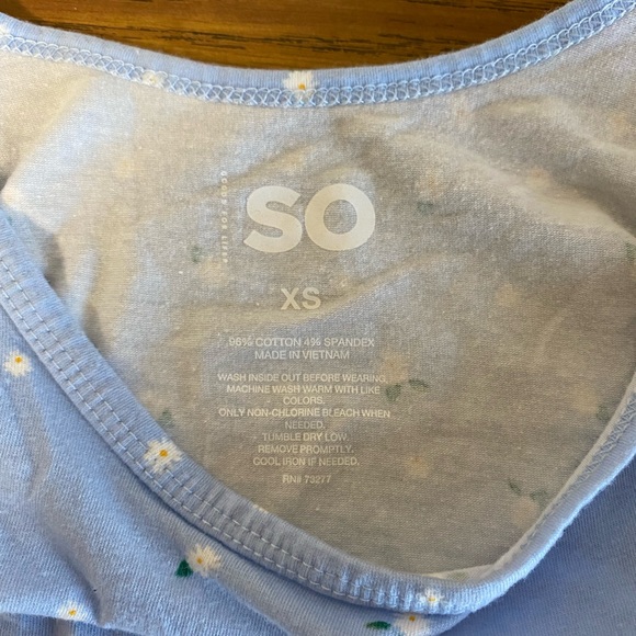 Flowery Blue Tank Top - Picture 3 of 11